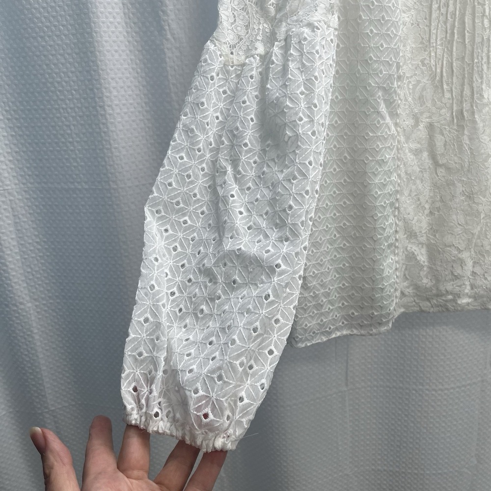 WHBM Ivory Boho Romantic Victorian Lace Eyelet Cottagecore Feminine Top 10 - Picture 5 of 7